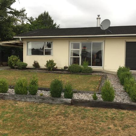 Alfresco Eatery And Historic Villas Reefton Bagian luar foto